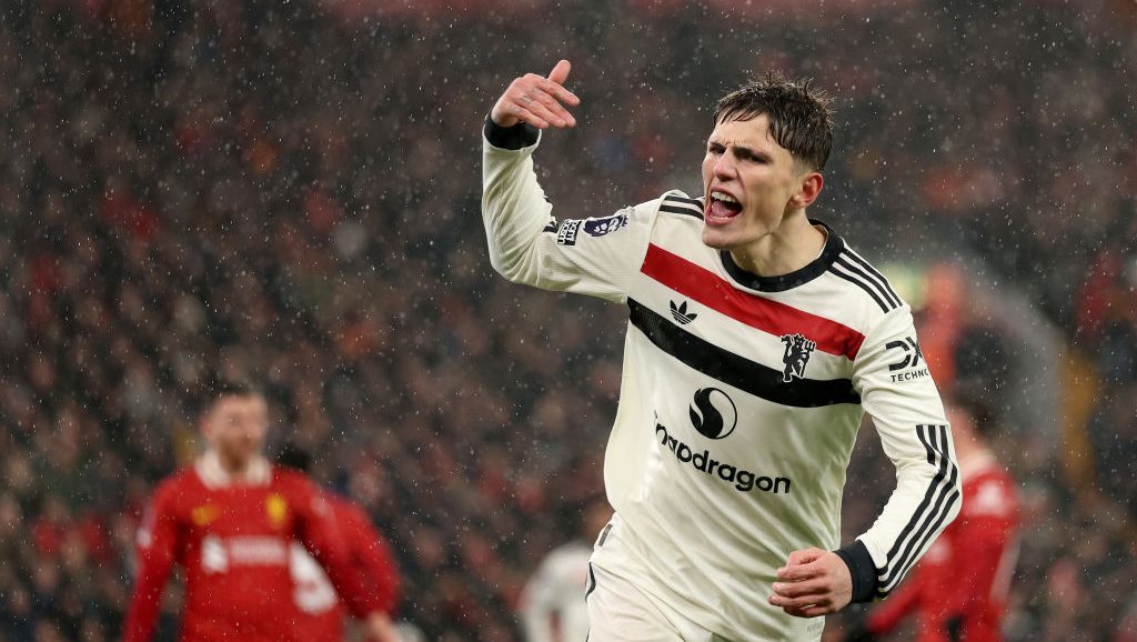 Man United Stun Liverpool with 2-2 Draw at Anfield