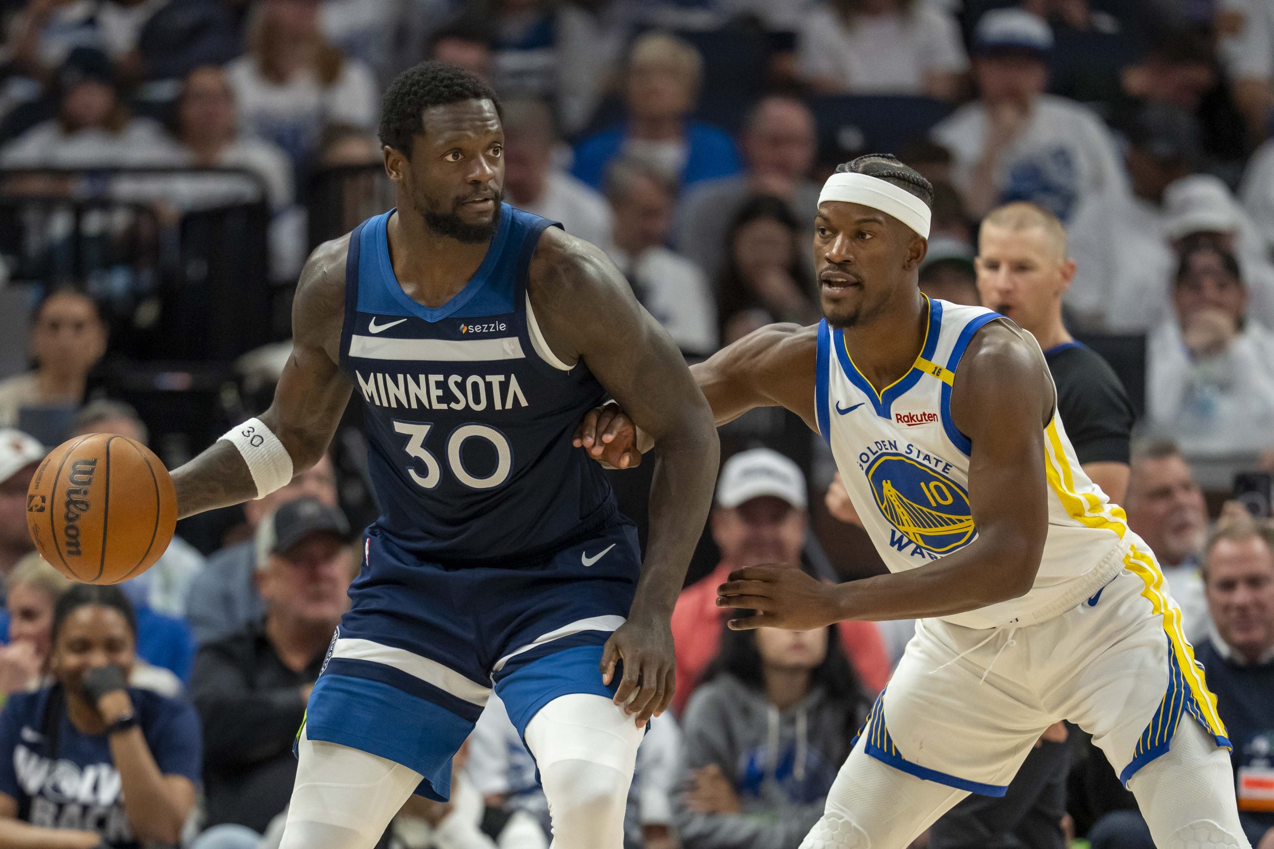 Timberwolves Crush Warriors to Tie Series 1-1